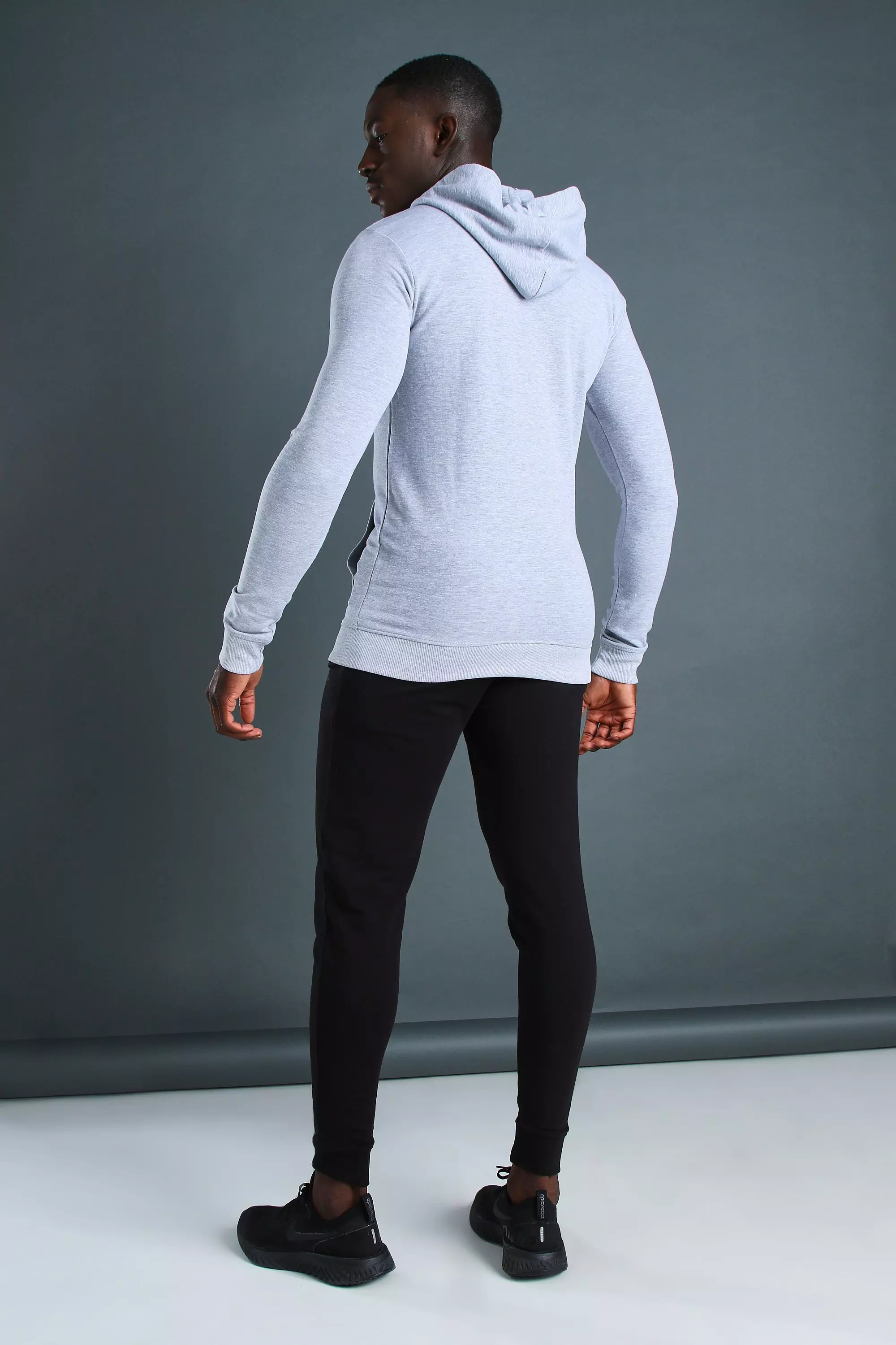 Muscle fit zip online hoodie